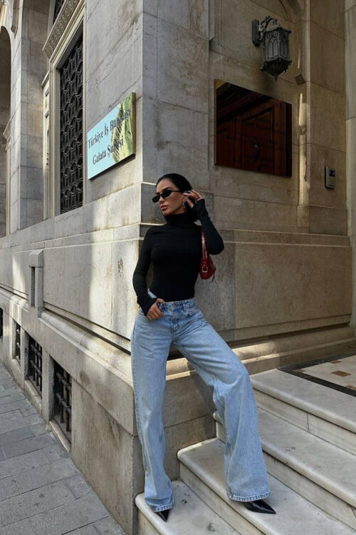 body cotele neck roll woman face view staircase
