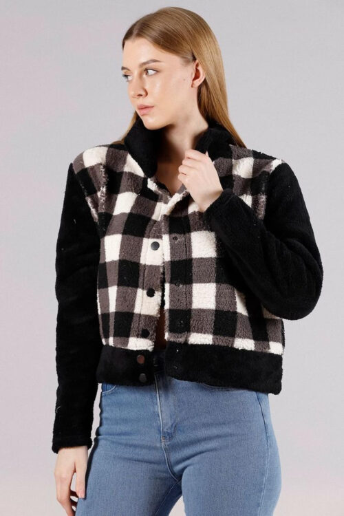 Veste courte polaire a carreaux noir et blanc zoom